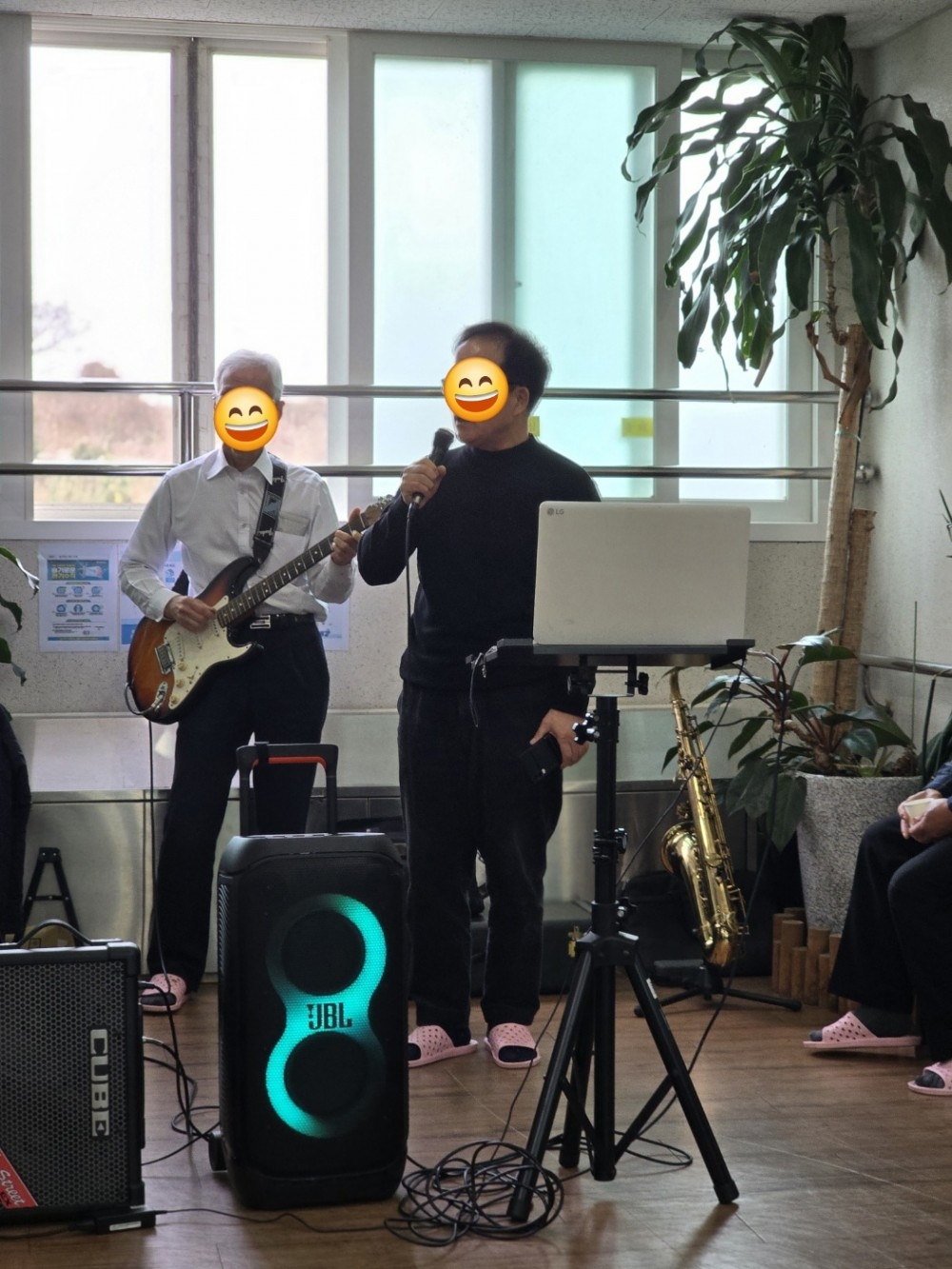 1f0889fe39da2c0a618fd83ea96ad955_1764053