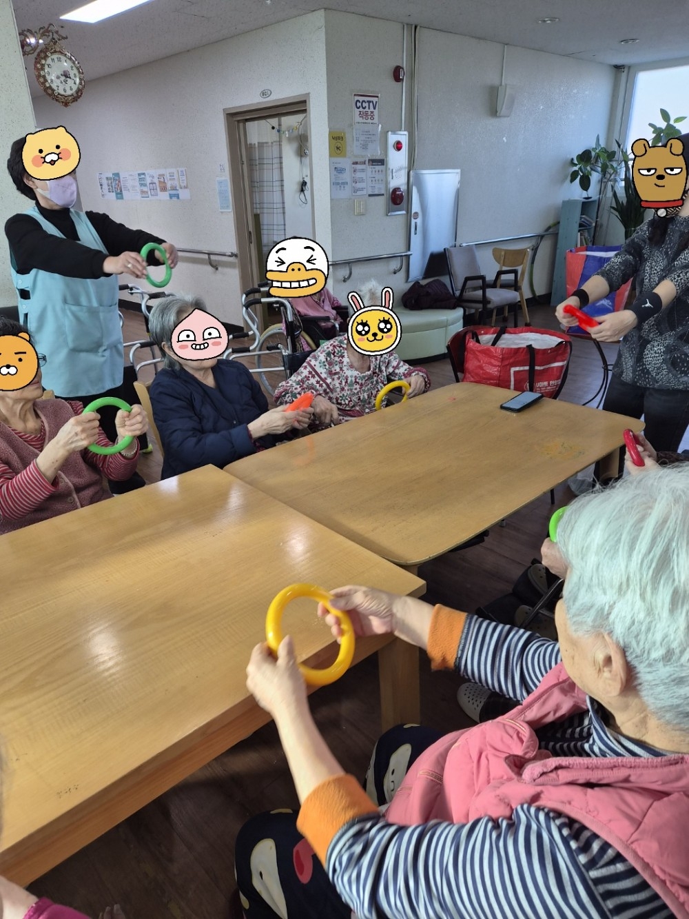 4ccf7188498a9f81f3bf4408288f885f_1764918