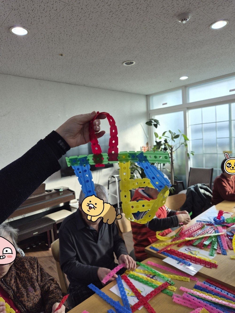 67a954cf282cacdc9abb500a7fa60841_1766560